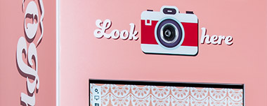 Photo Booth Pink Exterior